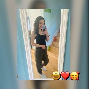 Meet your Posher, Daniela